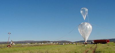 Vista del lanzamiento del globo ULDB en Febrero de 2001 desde Alice Springs