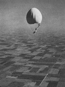 The balloon is collapsing, losing his original shape - (National Geographic Magazine)
