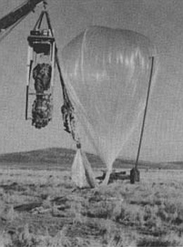 Launch of a HIGH DIVE balloon transporting an antropomorphic dummy