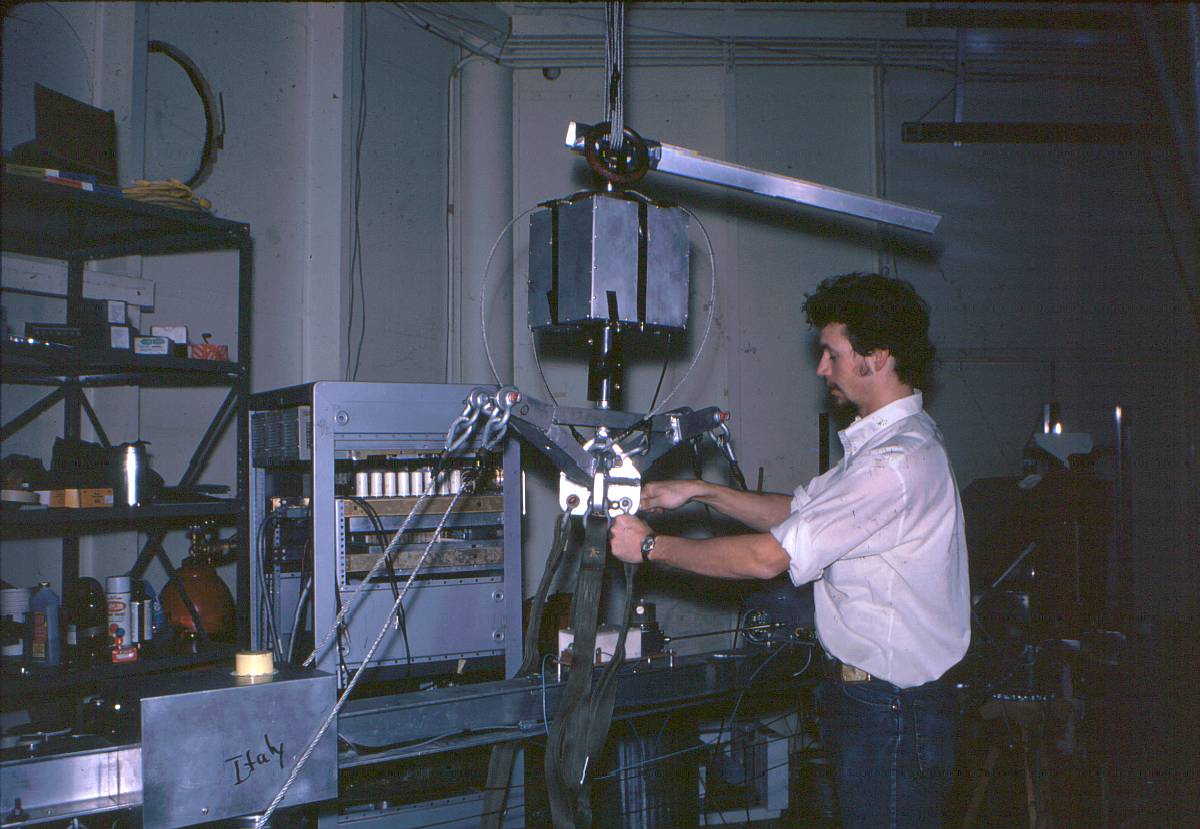 Dave Koch working on pointing system of the Telescope before the first flight (Copyright: David Koch)