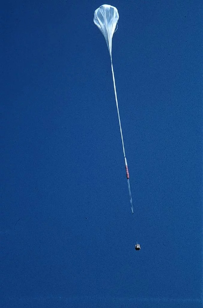 The balloon ascending (Image: � H. Steinle, MPE)
