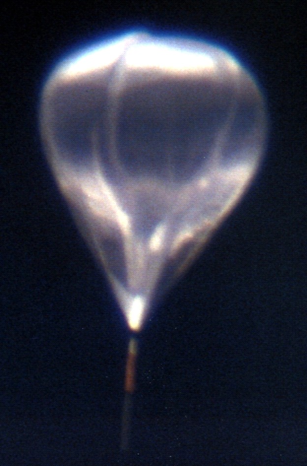 ULDB balloon a few minutes before the launch.