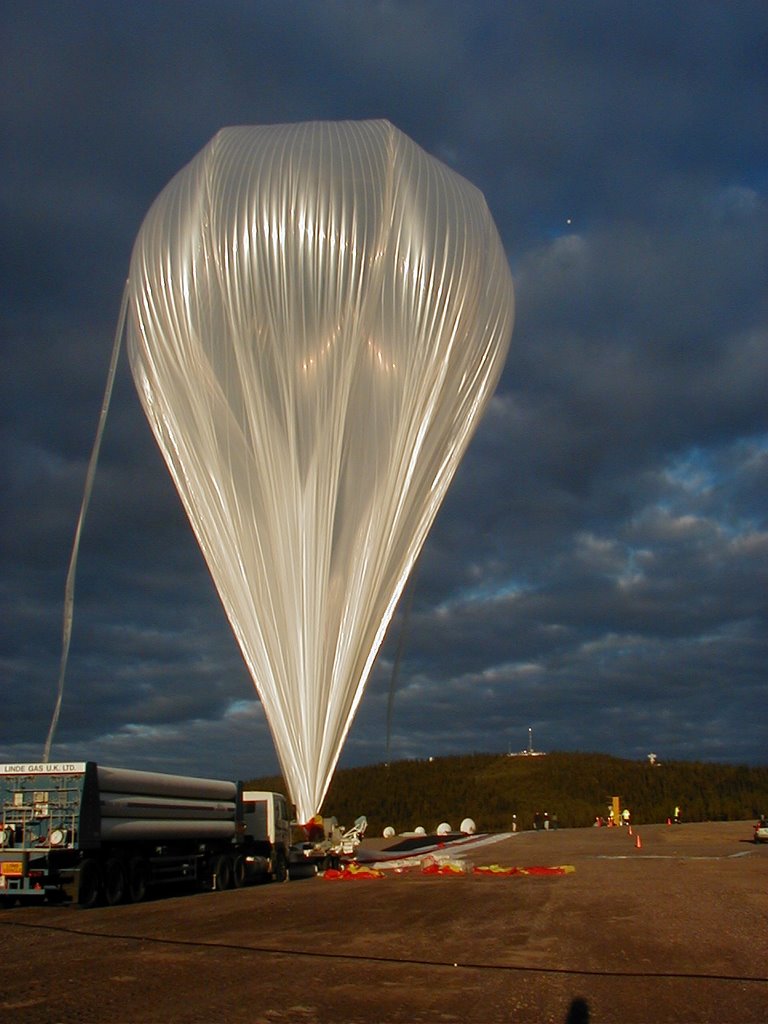 View of the balloon fully inflated waiting for launch. (Image: Mike Smith)