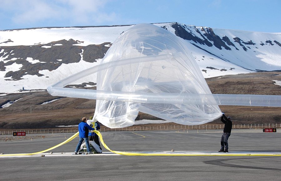 A closer view of the DUSTER balloon during inflation on the runway to Svalbard Airport (Picture: Mr Petter Dragøy / Andoya Rocket Range)