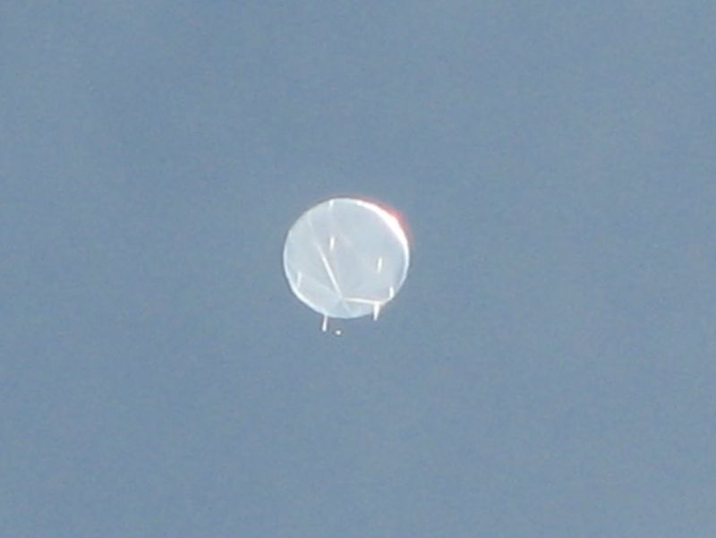 Impressive image of CREST at float. The tiny dot bellow the balloon is the payload. (Image Courtesy: Michael Milligan)