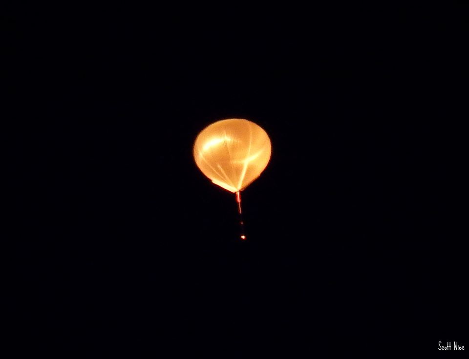 The balloon at sunset seen from Roswell (NM) - Picture by Scott Niec