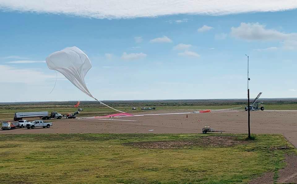 Balloon release (Image: Ross Hays)
